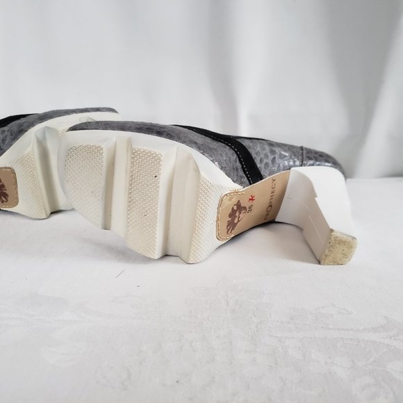 PROPHECY Designer modern geometrical heel. Snakeskin pattern leather. Platform. - Picture 10 of 15